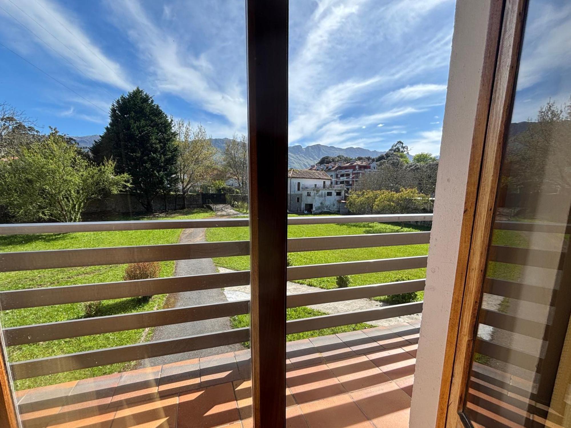 Chalet Las Llamas リャネス エクステリア 写真